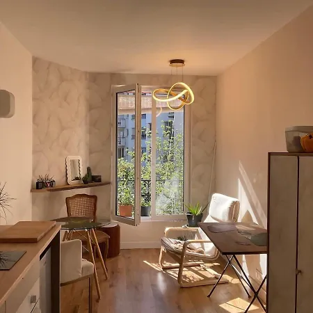 Calm And Cosy * Parijs